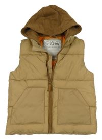 Béžová šusťáková prošívaná zateplená vesta s teplákovou kapucí Tu