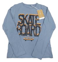Nové - šedomodré triko s nápisy a skateboardem name it.