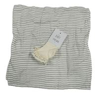 2set - Světlebéžové ponožky s krajkou + bílo-šedá pruhovaná mušelínová plena