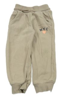 Béžové tepláky se srdcem a písmeny F&F