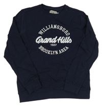 Tmavomodrá mikina s nápisem