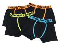 4x černo-barevné boxerky s nápisy 