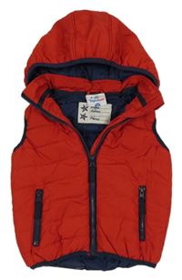 Červená prošívaná zateplená vesta s odepínací kapucí Topolino