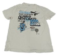 Bílé tričko s nápisy a skateboardem C&A