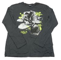 Antracitové triko s teniskami Chapter Young