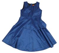 Tmavomodré slavnostní šaty s 3D květem 