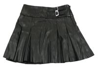 Černá koženková skládaná sukně Primark