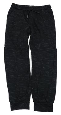 Černé žíhané tepláky F&F