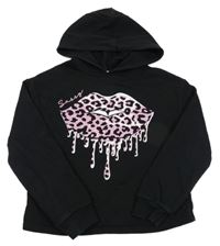 Černá crop mikina s rty a kapucí River Island