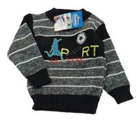 Nové - světlemodrošedo-hnědo-černo-bílý pruhovaný melírovaný pletený svetr s fotbalistou