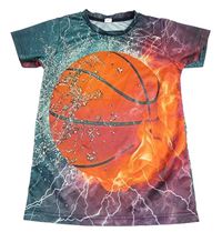 Zeleno-vínovo-červené sportovní tričko s basketbalovým míčem Shein