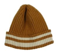 Medová žebrovaná pletená čepice s pruhy Zara
