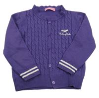 Fialový propínací svetr s nápisem 