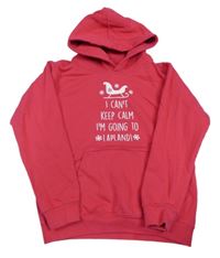 Tmavorůžová mikina s nápisy a saněmi a kapsou a kapucí AWDis