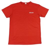 Červené sportovní tričko s nápisem AWDis