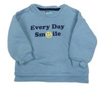 Světlemodrá mikina s nápisem a smajlíkem 