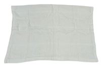 Bílá pletená perforovaná deka