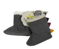 Nové - šedé semišové válenky s ostny First steps vel. 15