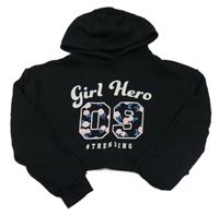 Černá crop mikina s číslem s květy a kapucí C&A