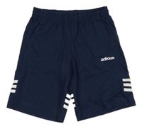 Tmavomodré kraťasy s nápisem Adidas