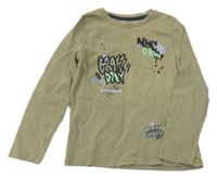 Khaki triko s graffiti Kiabi  