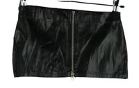 Dámská černá koženková propínací minisukně 