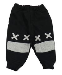 Černo-šedé tepláky