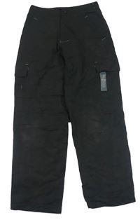 Černé šusťákové zateplené kalhoty s kapsami 