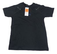 Nové - Černé tričko s nápisem George