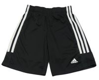Černé sportovní kraťasy s bílými pruhy a logem Adidas
