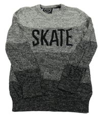 Šedo-černý svetr s nápisem C&A