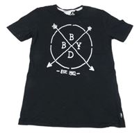 Černé tričko s potiskem 