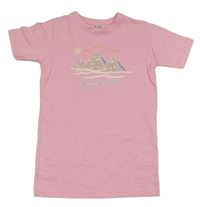 Růžové tričko s pyramidami