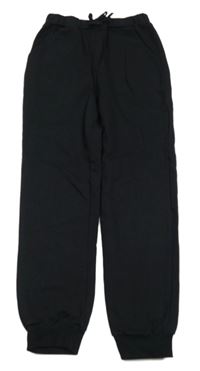 Černé tepláky Shein