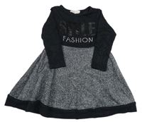 Černo-stříbrné pletené šaty s nápisem 