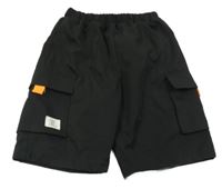 Černé cargo kraťasy s nášivkou SHEIN