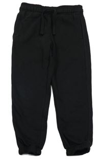 Černé tepláky Matalan