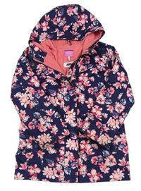 Tmavomodrá květovaná šusťáková jarní zateplená bunda s kapucí Joules