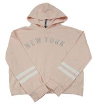 Světlerůžová crop mikina s nápisem a kapucí 