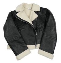 Černý crop zateplený koženkový křivák s huňatým lemem Primark