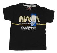 Nové - Černé tričko s nápisy - NASA