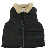 Černá šusťáková prošívaná zateplená vesta F&F