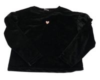 Černá sametová oversize crop mikina se srdíčkem a volánky 