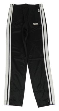 Černo-bílé vzorované tepláky s logem Lonsdale 