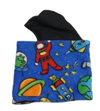 Černo-modrá kukla s fleecovým nákrčníkem s vesmírem