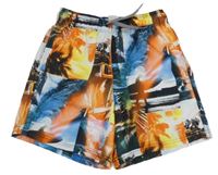 Oranžovo-modré plážové kraťasy se surfaři C&A