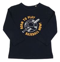 Tmavomodré triko s míčkem a pálkou a nápisy Topolino