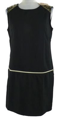 Nové - Dámské černé šaty s cvočky 