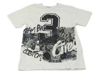 Bílé tričko s číslem a nápisy 