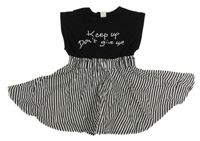 Černé šaty s pruhovanou sukní a nápisem shein